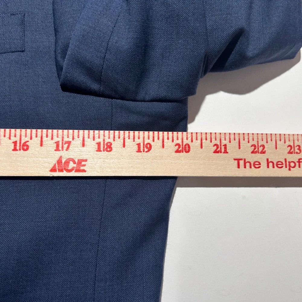 Tommy Hilfiger 38R Sport Coat Wool Blend Blue Two Button Lined Double Vented